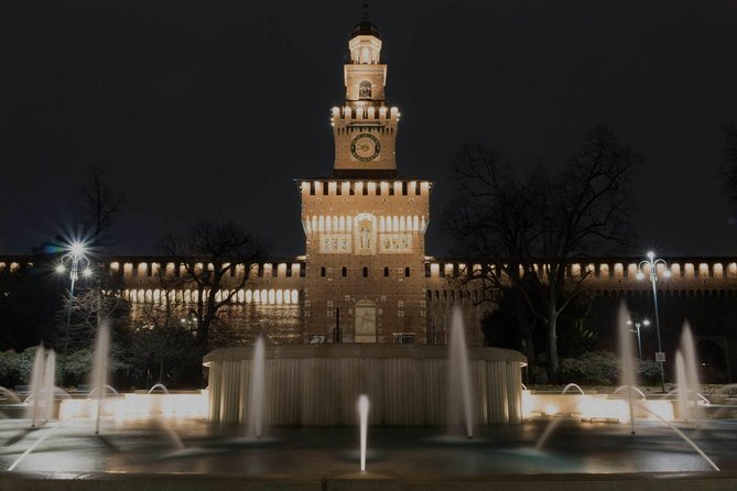Milan by night private guided tour, by car - How the private night drive actually helps you