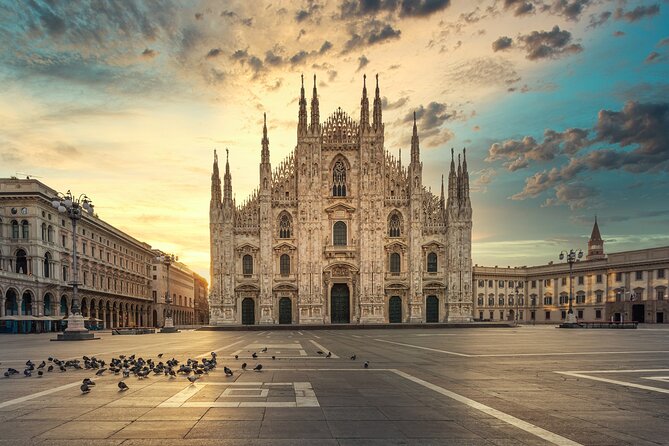 Milan: Cathedral and Duomo's Rooftop Guided Tour - Elevator to the terrace: the 360 view and the real rooftop rhythm