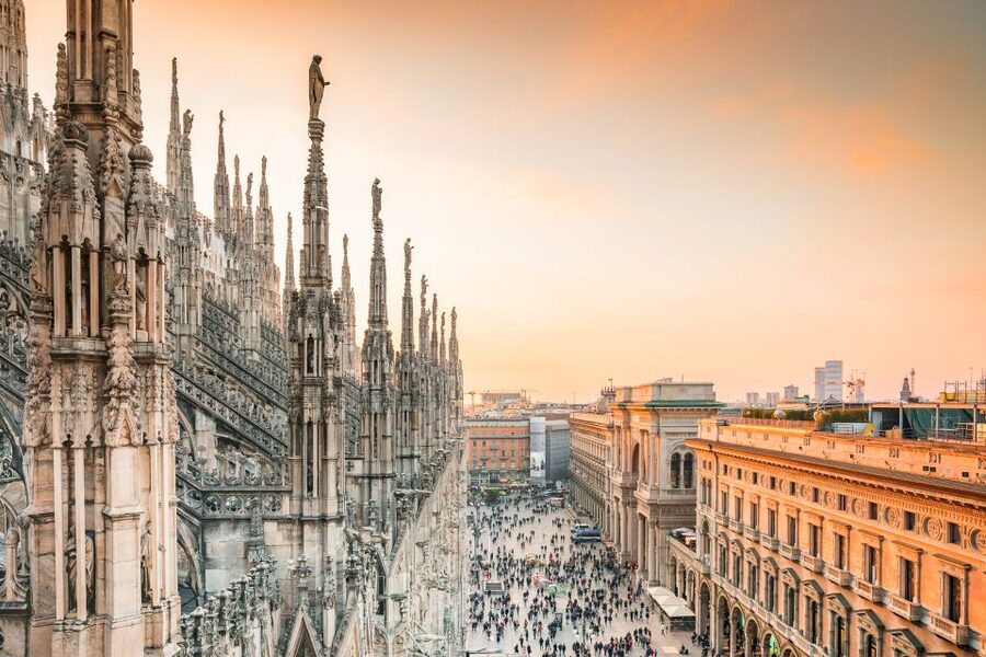 Milan: Cathedral and Duomo's Terraces Entrance Ticket - What you can expect during entry: security, one-time areas, and pace control