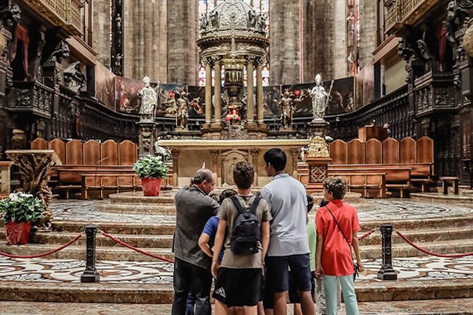 Milan: Cathedral and Terraces Guided Tour with Tickets - Piazza della Scala and Teatro alla Scala: culture on the same route