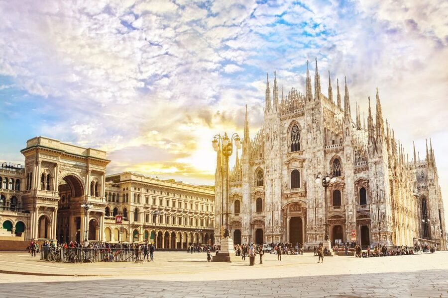 Milan Cathedral: Skip-the-Line Private Tour with Rooftop - Private car transfers: when pickup is worth it
