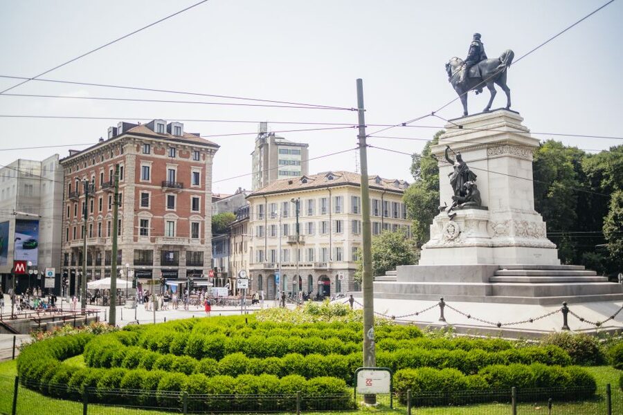 Milan: City Sightseeing Hop-On Hop-Off Bus with Audio Guide - Line A: Castello, Cenacolo, and the Duomo Core That Makes Milan Click