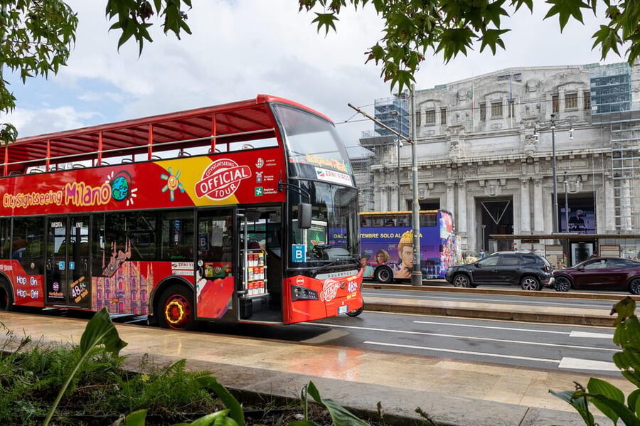 Milan: City Sightseeing Hop-On Hop-Off Bus with Audio Guide - Line B: Repubblica, Palazzo Lombardia, and Central Station Areas for Big-City Convenience