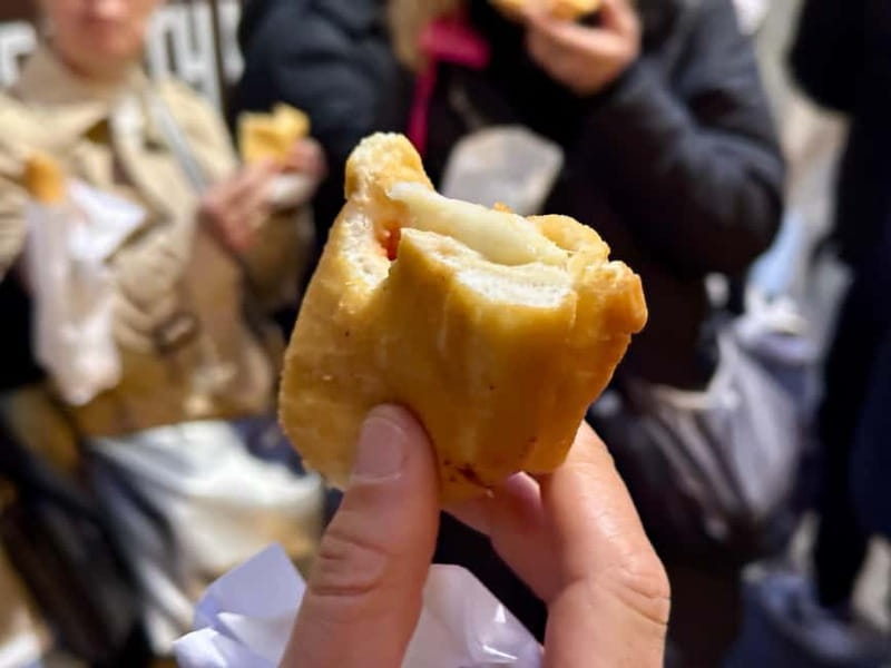 Milan: Delicious Food Tour and City Center Sightseeing - How the Guide Makes the Difference: Anna, Stories, and Practical Commentary
