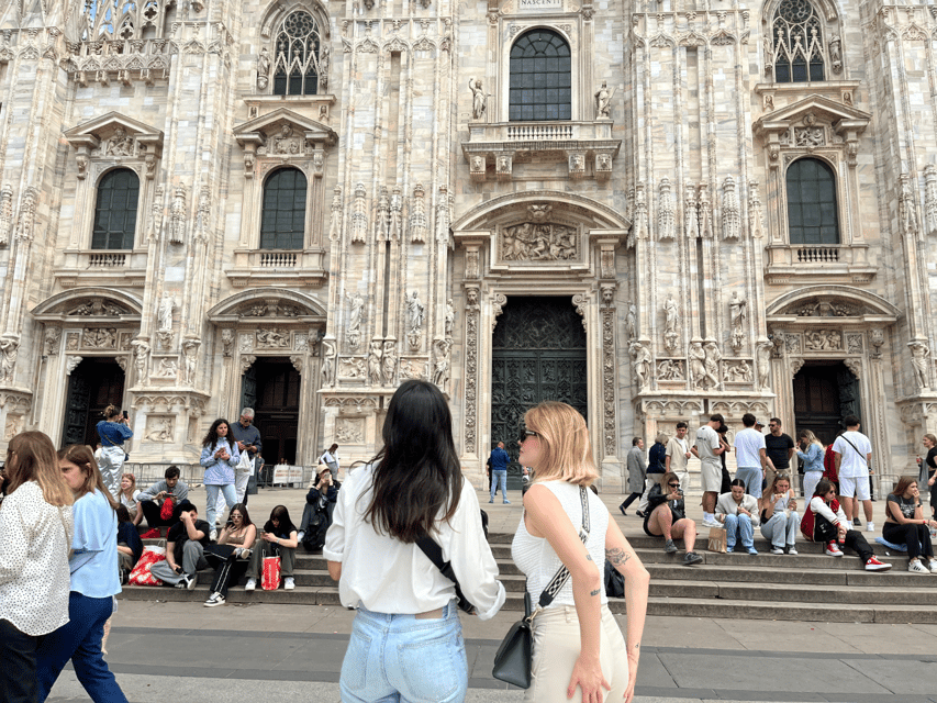 Milan: Duomo Cathedral and its Terraces guided Tour - The Duomo From Inside: Gothic Mastery, Stained Glass, and Key Relics