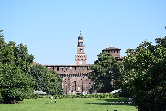 Milan Duomo, Sforza Castle and Pieta Guided Tour with Tickets - Castello Sforzesco courtyards: where the pace turns calmer
