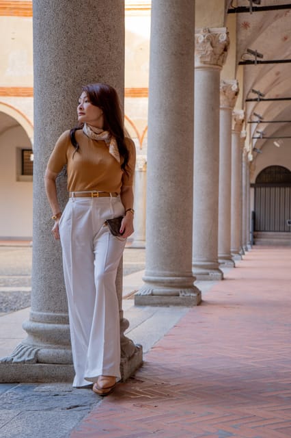 Milan: Duomo Square and Gallery Private Photo Shoot - Key highlights at a glance