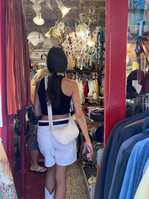 Milan: Exclusive Private Fashion Tour - A 1.5-hour guided walk with photo stops