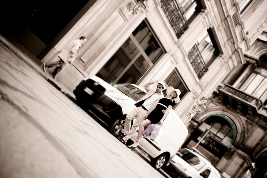 Milan: Grand Tour by Vintage Red Fiat 500 (4 Hs, 4 stops) - Getting started at Via Palestro and what it means for your day