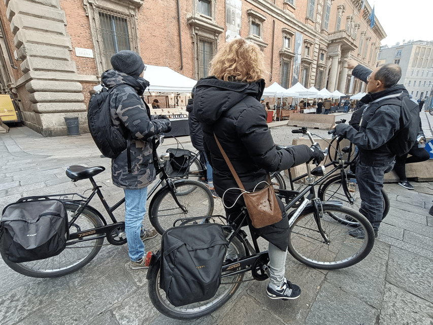 Milan: Guided Bike Tour - Arco della Pace, Santa Maria delle Grazie area, Darsena, and the canal photo breaks
