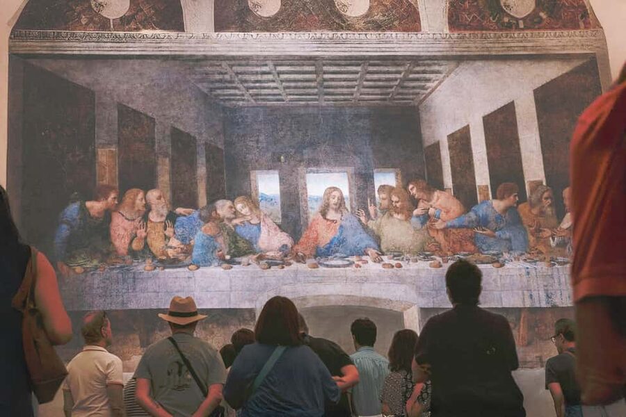 Milan: Guided Duomo, Last Supper and City Centre Tour - Standing close to The Last Supper: what to notice and why the guide matters