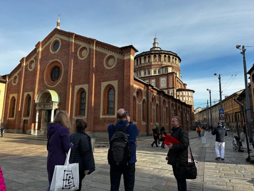 Milan: Guided Duomo, Last Supper and City Centre Tour - Sforza Castle and La Scala: fast photos, strong context