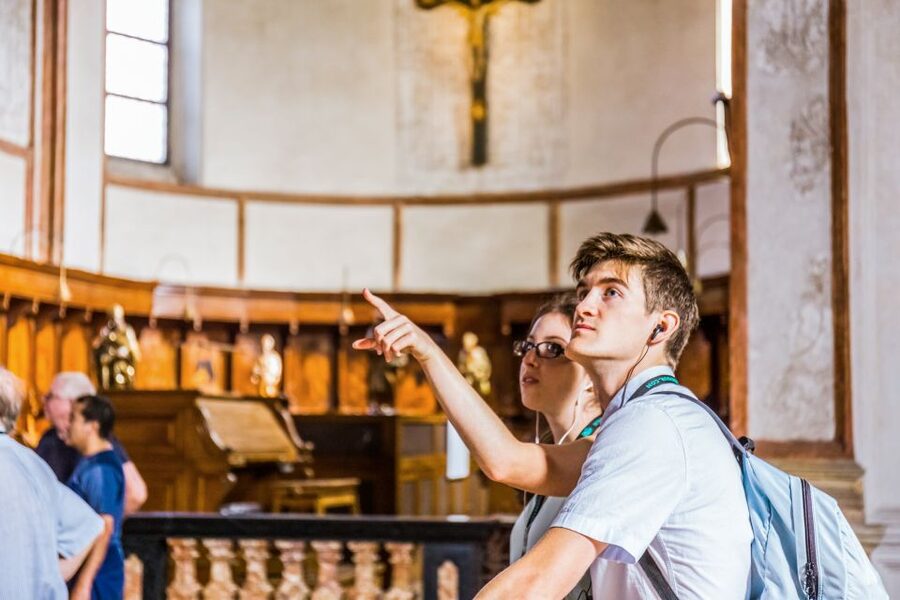 Milan: Guided Walking Tour & Last Supper Visit with Ticket - Who should book this tour, and who might want to do it differently