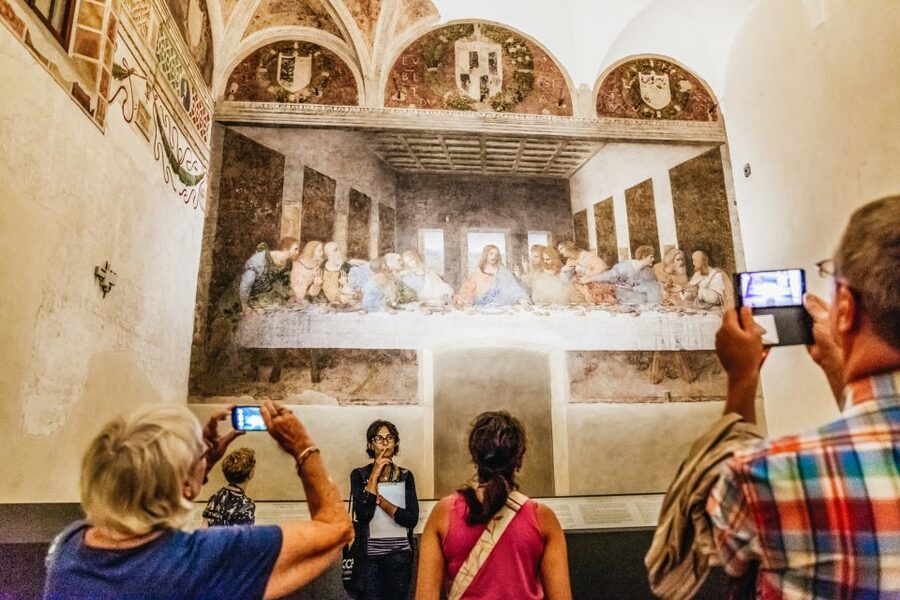 Milan: Guided Walking Tour & Last Supper Visit with Ticket - What you get for the price: ticket value plus a tight route