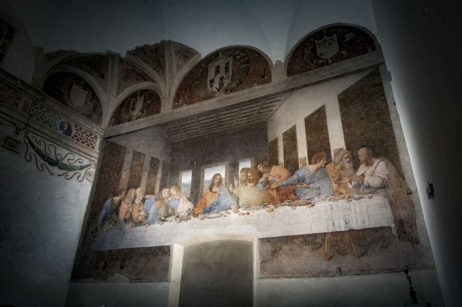 Milan: Guided Walking Tour with Last Supper Skip-the-Line - Duomo time: exterior views and how to use them later