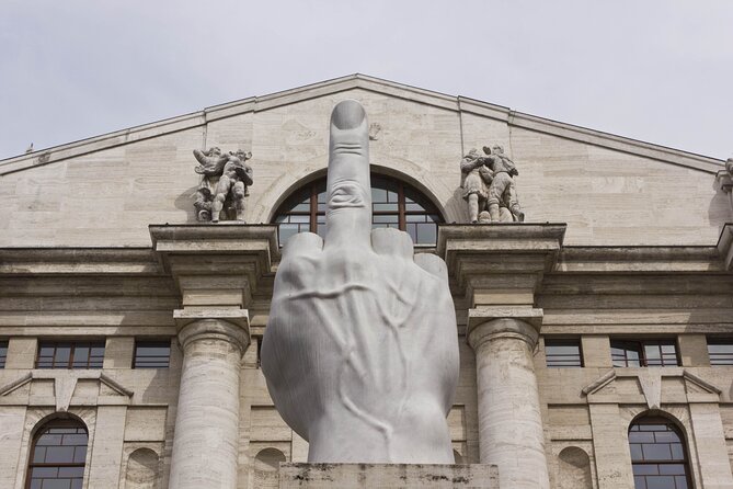 Milan: Highlights and Secret Treasures walking tour - Key highlights worth your time