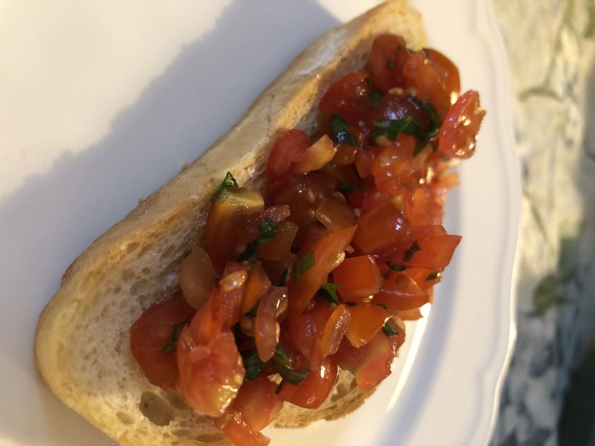 Milan: Italian Cooking Class with Food and Wine - Building a starter and a main the Milan way