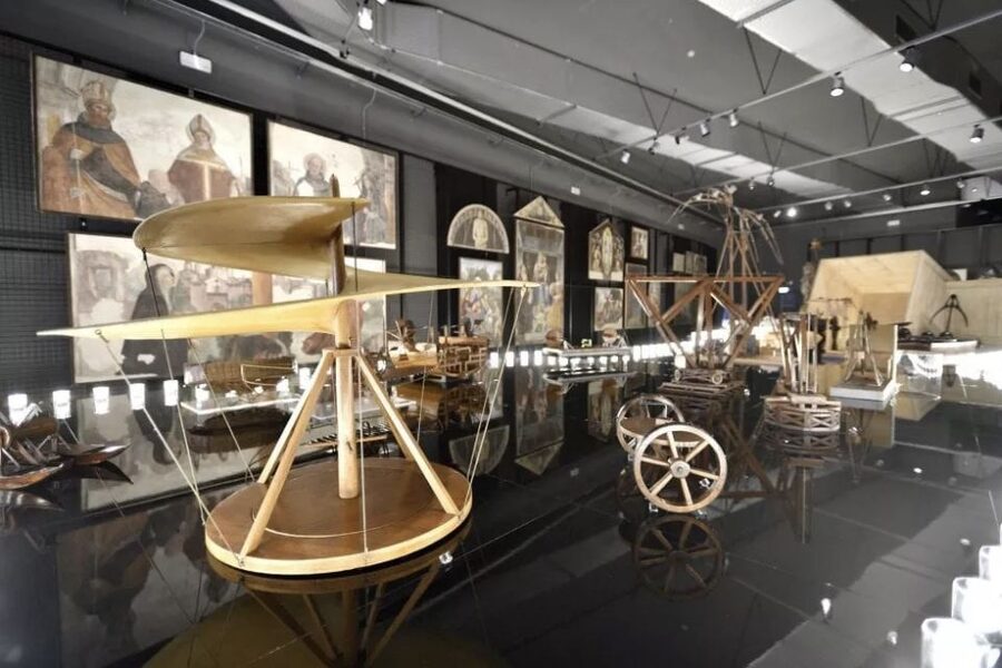 Milan: Leonardo da Vinci Museum Guided Tour with Ticket - Bizarre Diving Equipment: When Curiosity Goes Off Script