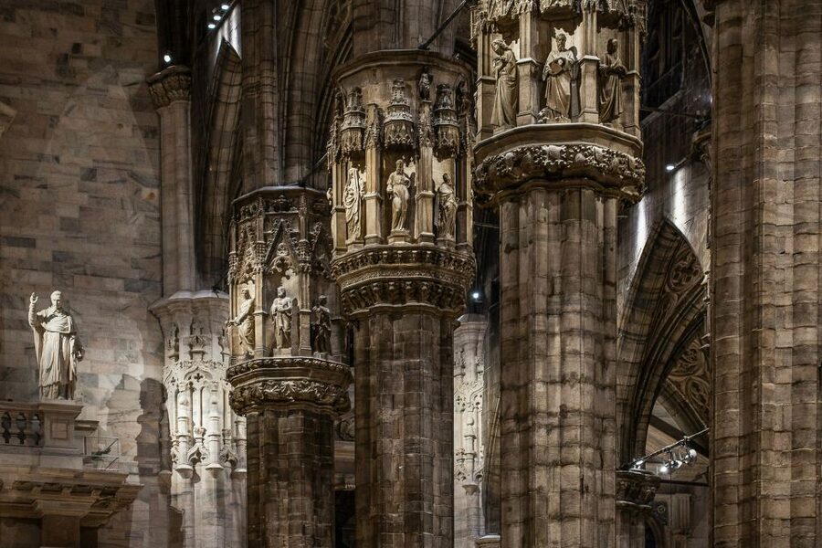 Milan: Milan Cathedral Direct Entrance - Terrace Excluded - Dress code, the easiest way to avoid being turned away