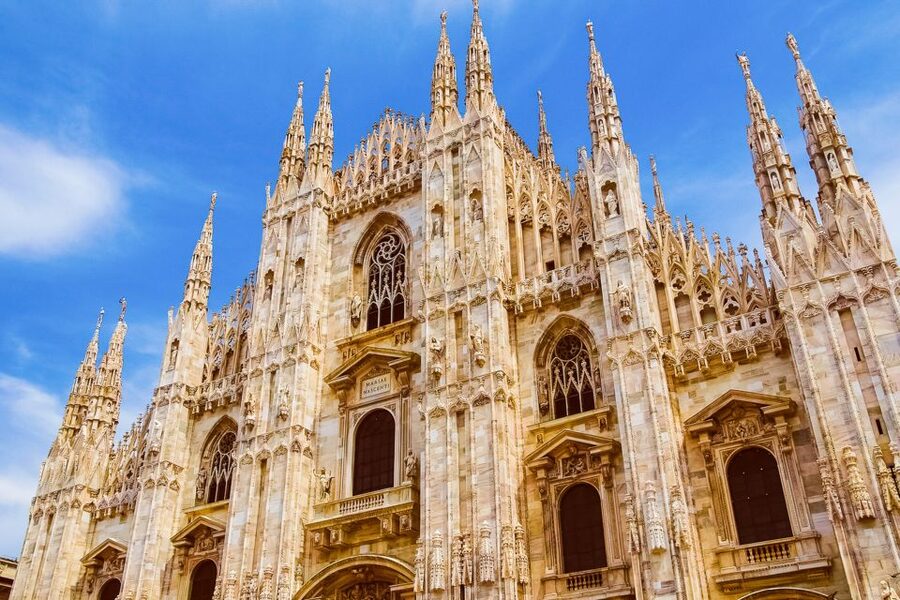 Milan: Milan Cathedral Direct Entrance - Terrace Excluded - Getting in smoothly: main entrance, scan-in, and airport-style security