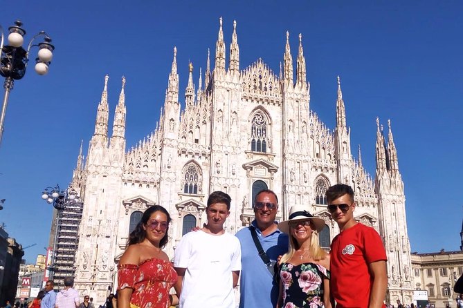 Milan Must-See Sites Guided Tour with Skip-the Line Tickets to Duomo & Cathedral - Sforza Castle courtyards: fortress energy with guided context