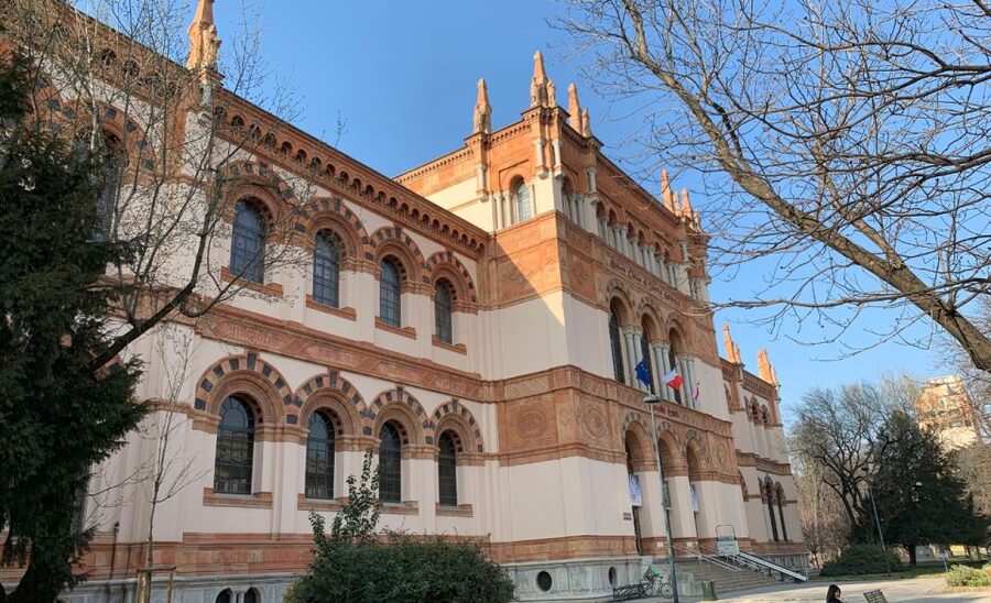 Milan: Natural History Museum Entry Ticket & Audio Guide - Your smartphone audio guide, 40+ stops, and the digital map