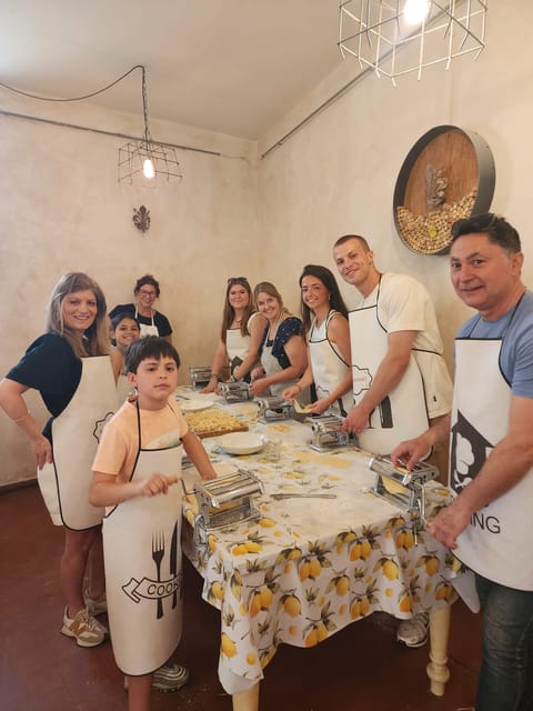 Milan: Pasta and Tiramisu Cooking Class with Wine - Key things to know before you go