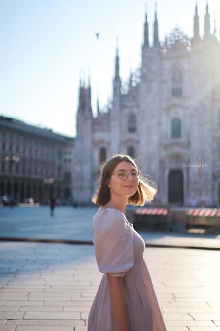 Milan: Photoshoot at the Duomo - Choosing your meeting point: Bar Duomo or Museo del Novecento