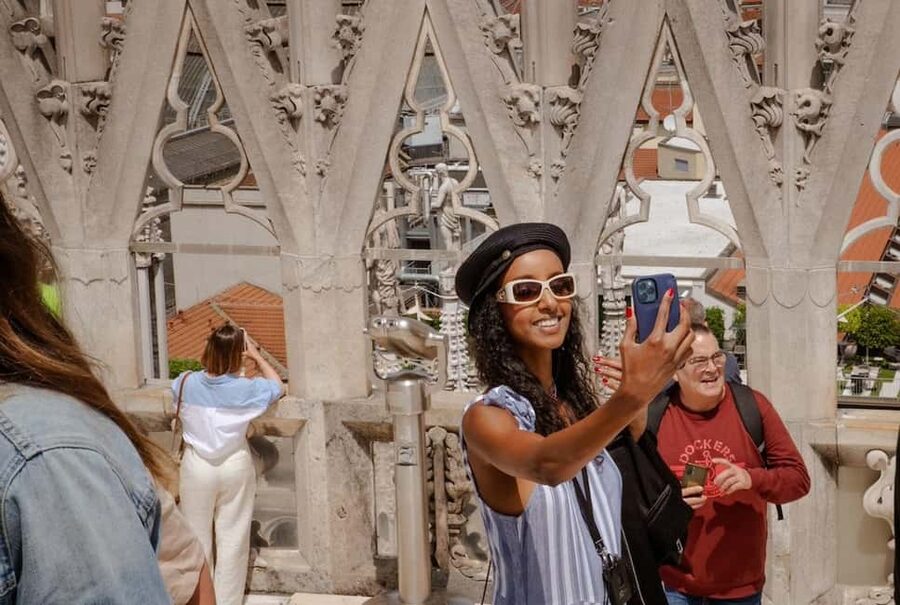 Milan: Priority Access Duomo and Rooftop Tour - Key highlights to look for
