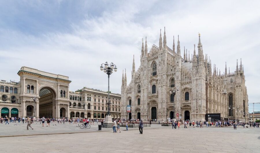 Milan: Private 4-Hour Walking Tour - Entering Milan’s Duomo, and what to notice once inside