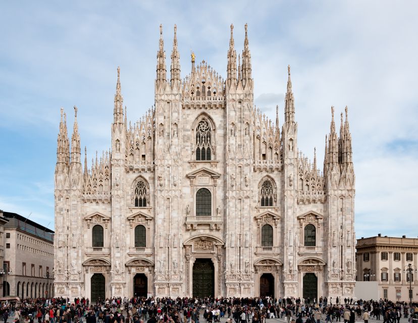 Milan: Private 4-Hour Walking Tour - San Ambrosio and Piazza del Duomo: the city in two moods