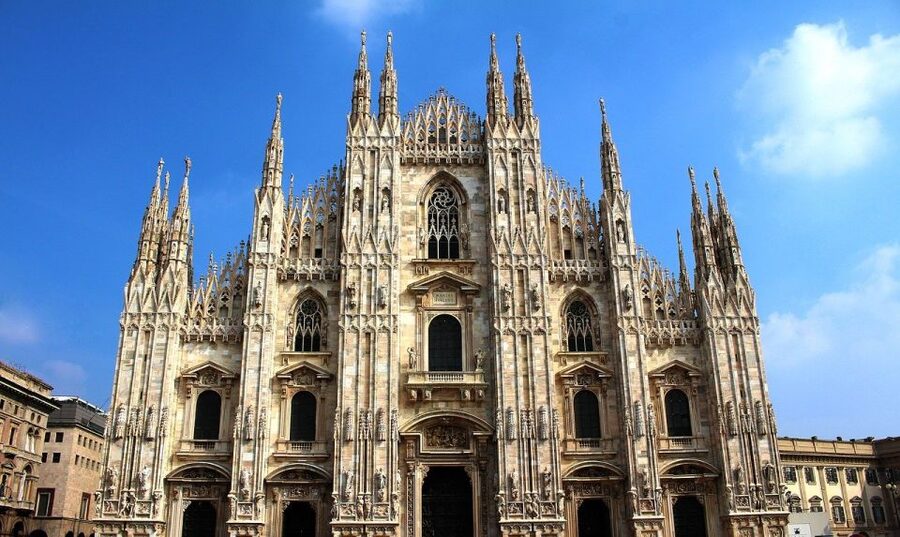 Milan: Private 4-Hour Walking Tour - Parque Sempione: the payoff for your walking shoes