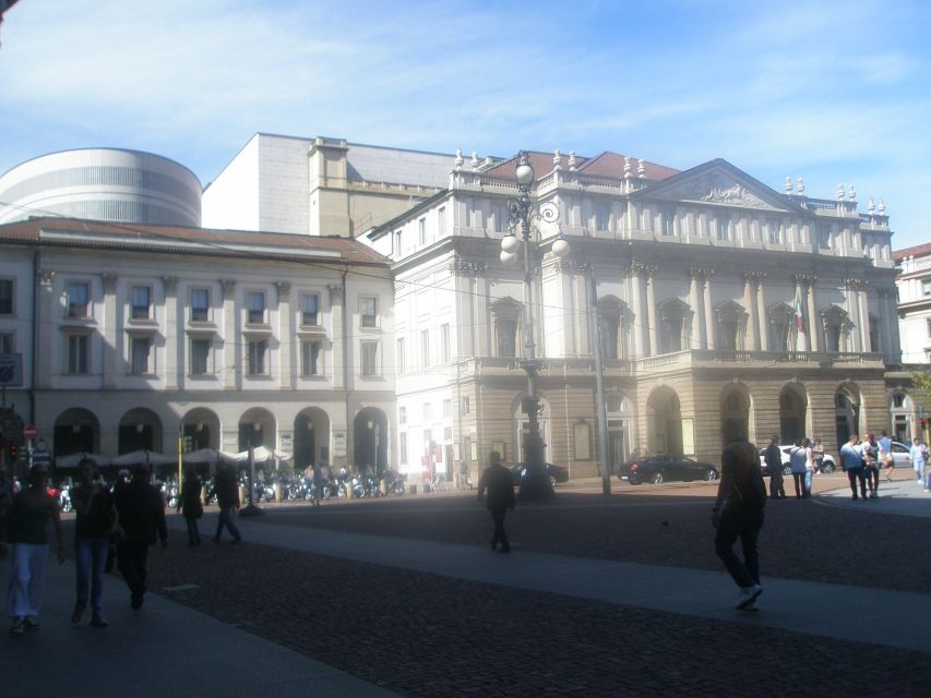 Milan: Private or Shared Essential Walking Tour - At the Cathedral: five centuries you can read in stone