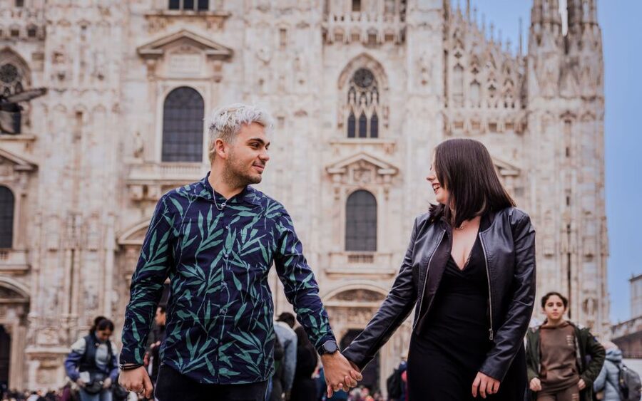 Milan: Private Professional Photoshoot at the Duomo - How the 15 to 45 minute session actually feels