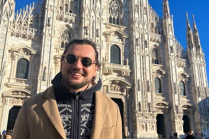 Milan Private Walking Tasting Tour with Secret Food Tours - Duomo square without entering: seeing the symbol from the right angle