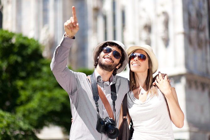 Milan: Private walking tour & Aperitif - Key highlights at a glance