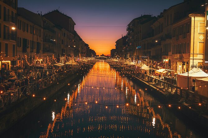 Milan Private Walking Tour with a Local - Meeting by Leonardo da Vinci at Piazza della Scala