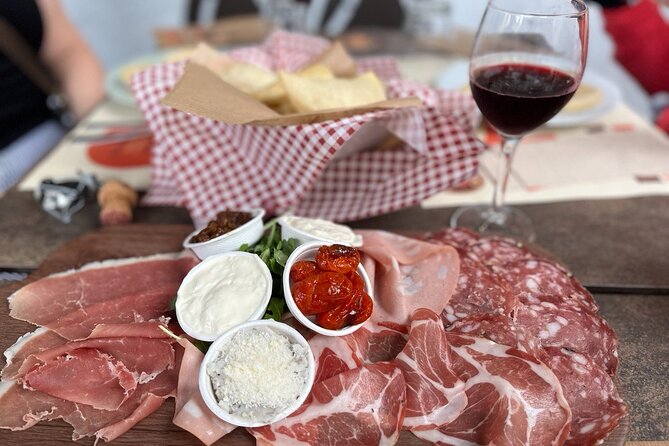 Milan's Authentic Street Food tour: A Gourmet Experience - Drinks, wine, and pairing: more than a single sip