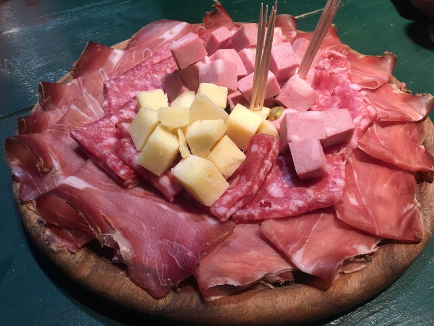 Milan’s Full-Meal Gourmet Food Tour - More Than Tastings - Milan Duomo Lunch: Regional Food Where the Landmark Zone Gets Personal