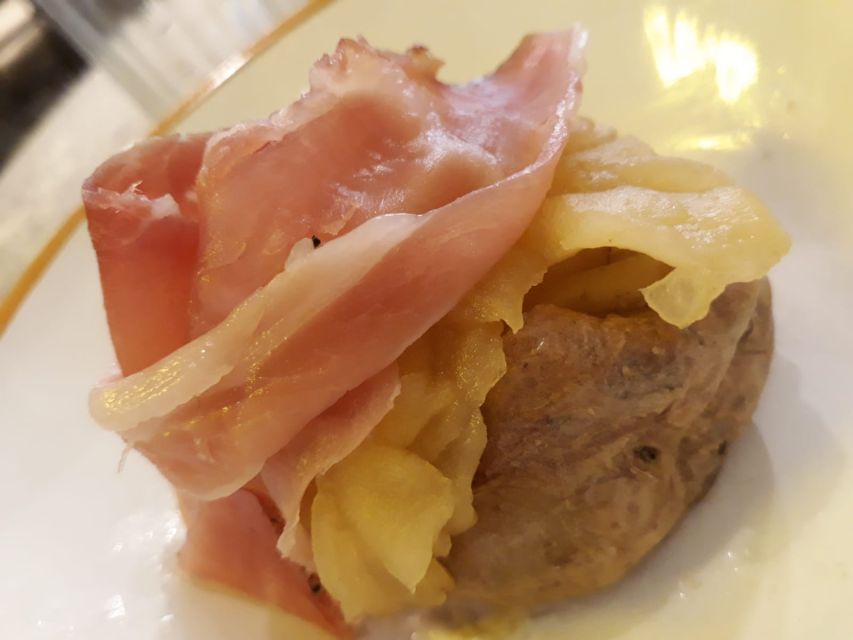 Milan’s Full-Meal Gourmet Food Tour - More Than Tastings - Via Dante Street Food: The Gourmet Pizza Moment