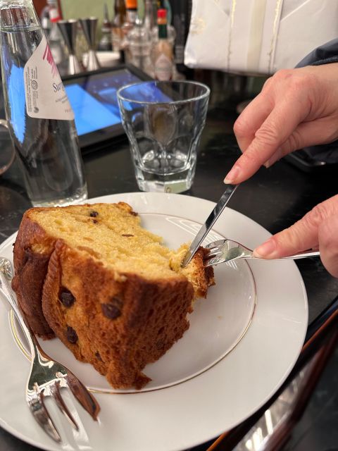 Milan's Panettone Tour - Warm drinks, including hot chocolate, and the alcohol fine print