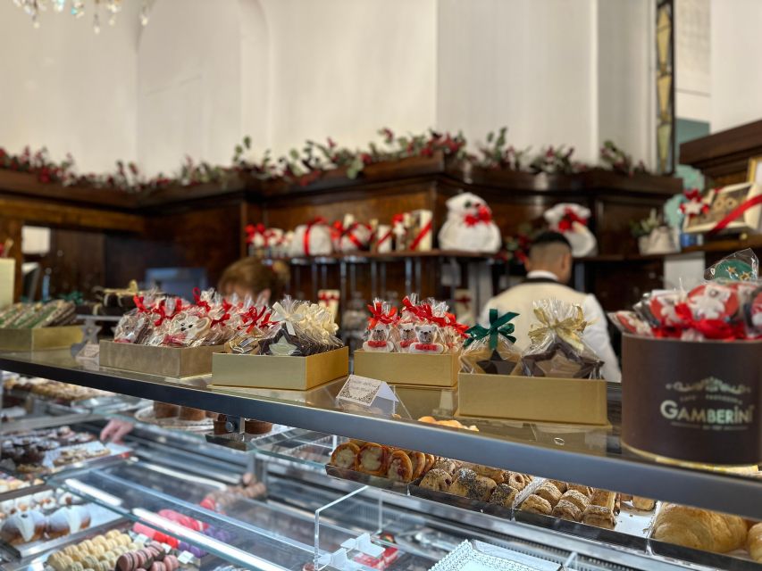 Milan's Panettone Tour - Your 2.5-hour walking route in central Milan