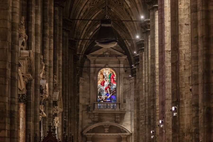 Milan: Scala Theater and Duomo Cathedral Guided Tour - Who should book this La Scala and Duomo guided tour