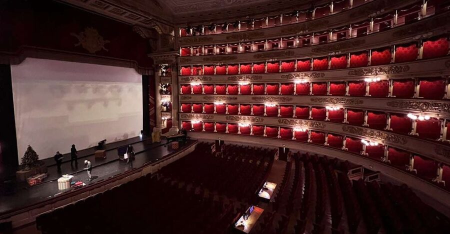Milan: Scala Theater and Duomo Cathedral Guided Tour - Starting at Teatro alla Scala Museum: what to expect right away