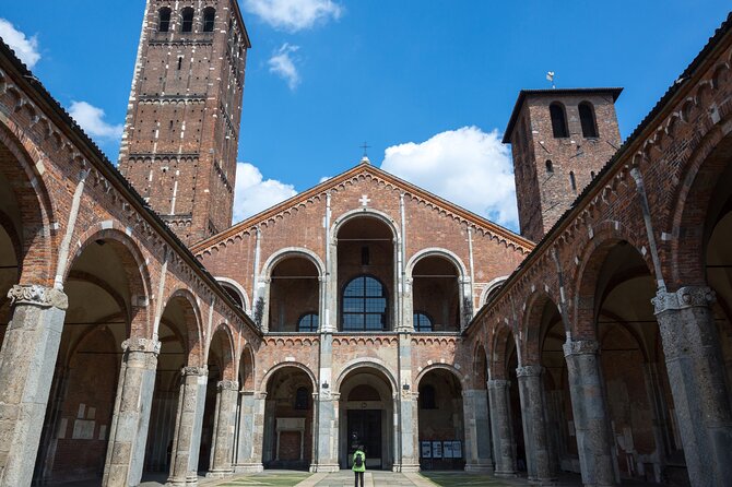 Milan Scavenger Hunt and Best Landmarks Self Guided Tour - Price and value: is $8.40 per person fair for what you get?