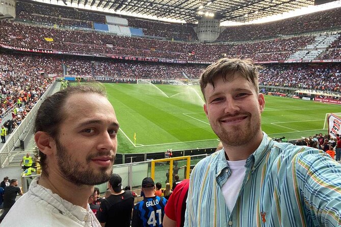 Milan: See a football game in Milan together with locals - Ticket setup: AC Milan long side upper and Inter short side upper