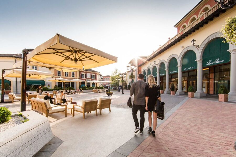 Milan: Serravalle Designer Outlet Roundtrip Bus Transfer - Milan to Serravalle by bus, the practical way to shop