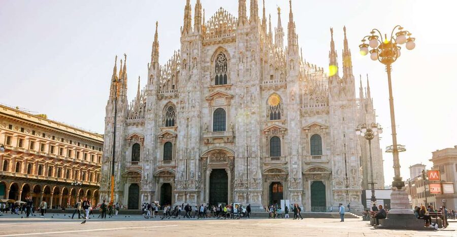 Milan: Skip-the-Line Duomo Guided Tour & Hop-on Hop-off Bus - The Best Part: A Guide Who Turns Details Into Meaning (Susana, Chiara, Marta, Cristina)
