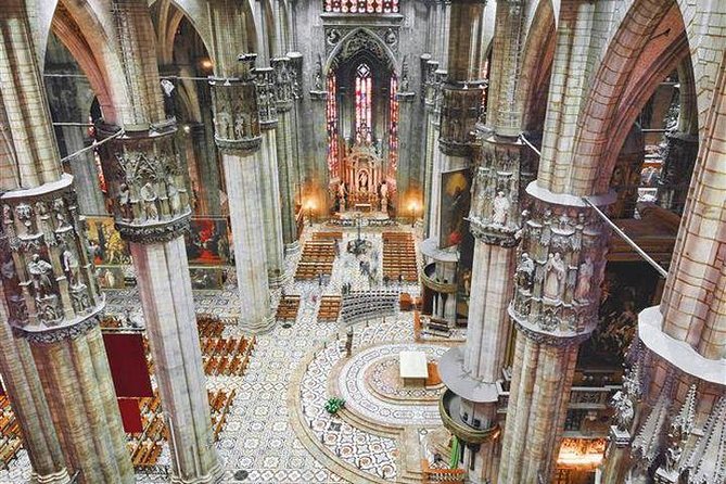 Milan: Skip-the-Line Duomo & La Scala Museum Guided Tour - Meeting points and timing, how to avoid the common “I’m here but not here” problem