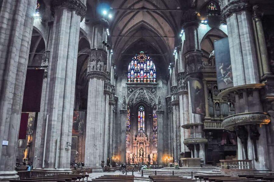 Milan Small Group: Duomo & Rooftop, Castle, Gelato Tasting - Gelato tasting: a 20-minute break that actually fits the day